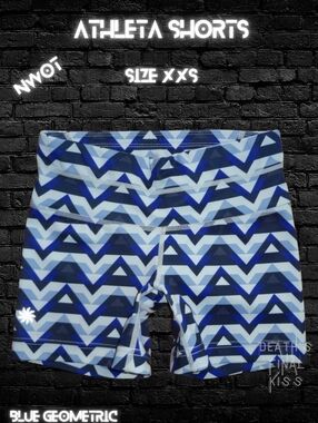 🆕 Athleta XXS athletic sexy low rise bike fitness shorts blue geometric chevron